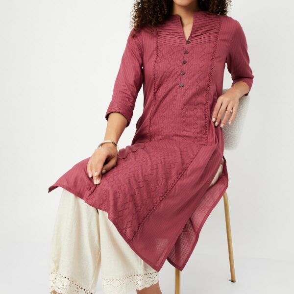 Women Embroidered Straight Kurta