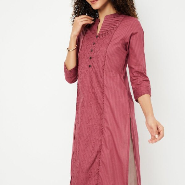 Women Embroidered Straight Kurta - Image 5