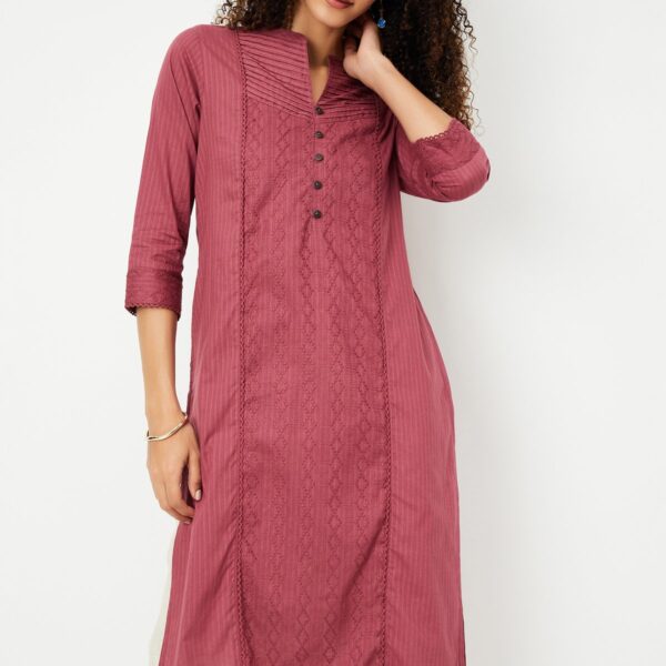 Women Embroidered Straight Kurta - Image 3