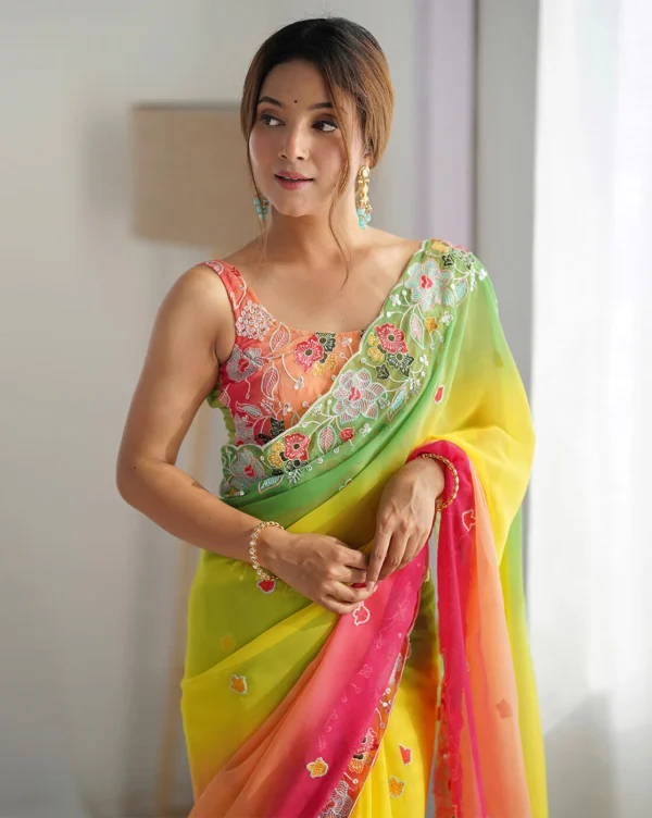 Women Traditional Saree - Image 4
