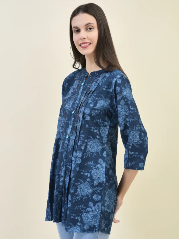 Women Rayon Blue Floral Print Tunic - Image 4