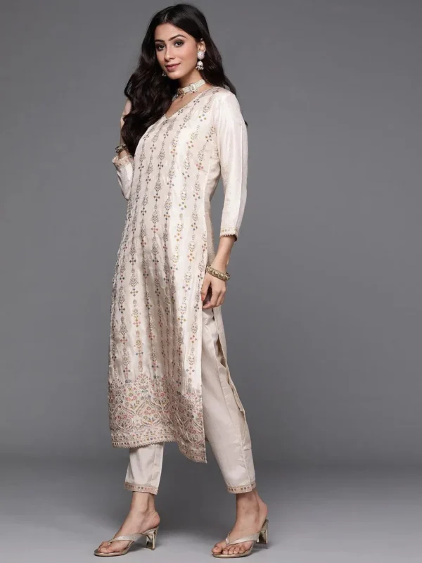 Women Beige Woven Design Silk Straight Kurta With Trouser & Dupatta - Image 4