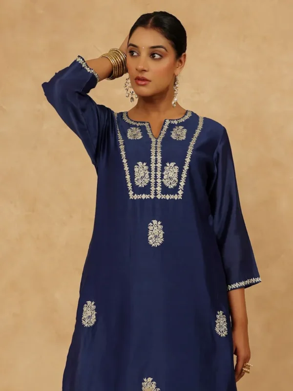 Women Navy Blue Embroidered Chanderi Silk Kurta with Pants - Image 5
