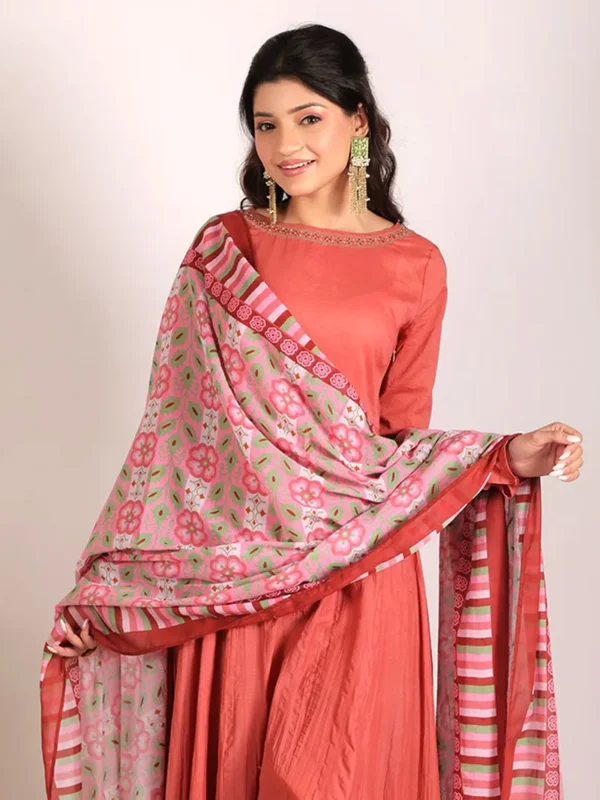 Women Coral Thread Embroidered Cotton Suit Set - Image 5