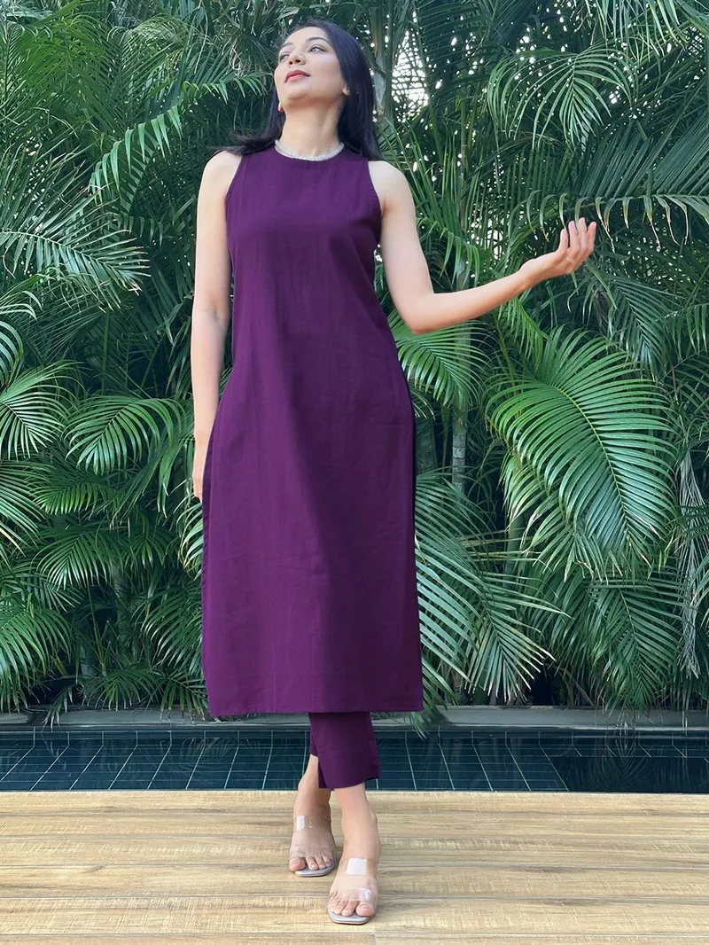 Women Purple Cotton Kurta with Pants- Set - Image 3