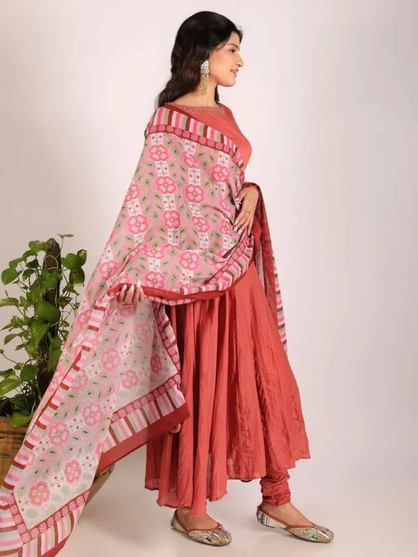 Women Coral Thread Embroidered Cotton Suit Set - Image 4